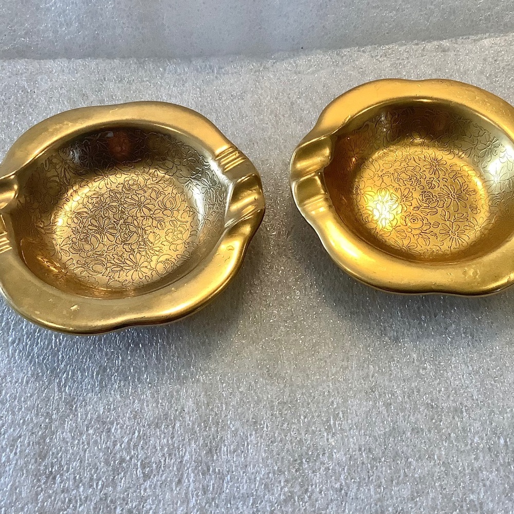 Pickard 24K Gold Ashtrays Ring Dish #134 Daisy and Rose Set of 2